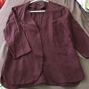 Collarless burgundy blazer
